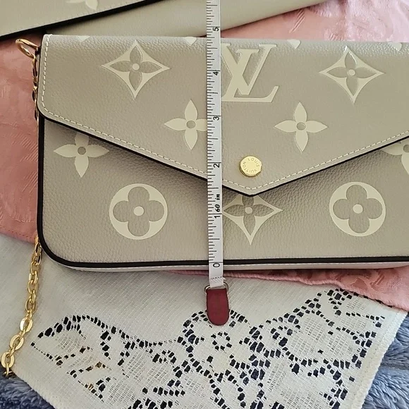 Trio+Free Shipping•Quality High Fashion Group - Picture 15 of 17